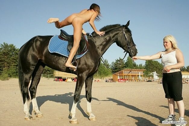 Ride on horseback - Simplicity and naturalness are important principles of nudism and naturism