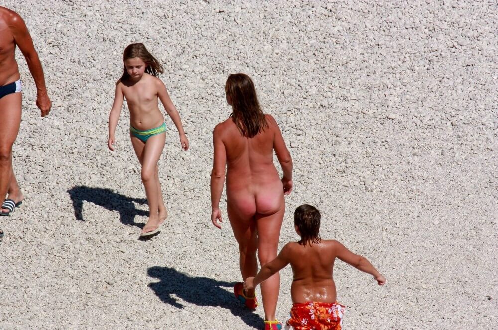 Naturism photo gallery # 8 - Naturism and nudism help you overcome your fears