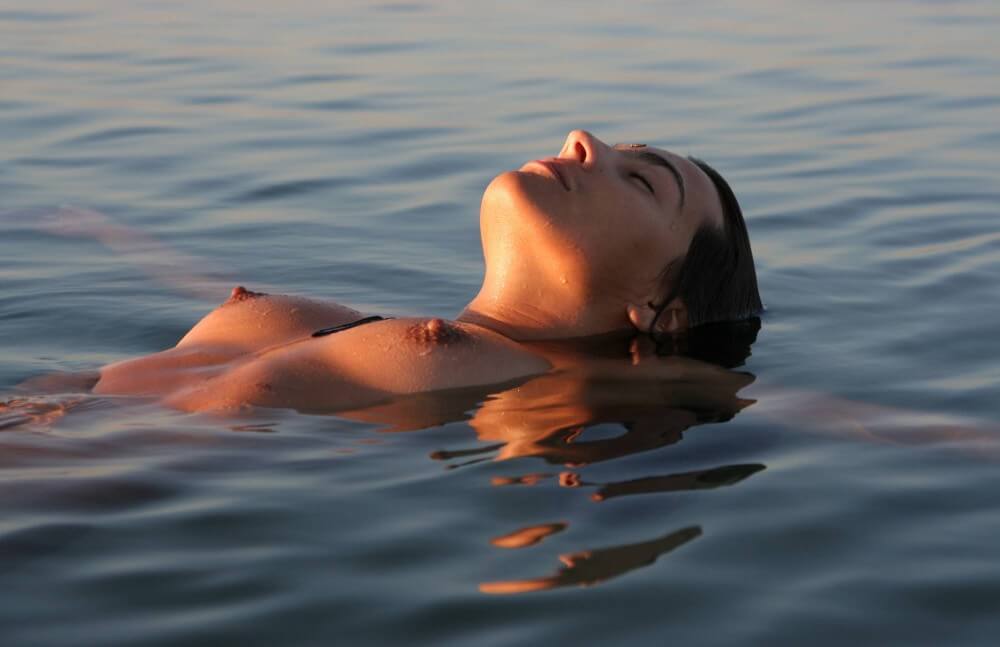 Sunlight Water to the Night pics - Living in harmony with nature is the primary goal of the naturist and nudist lifestyle