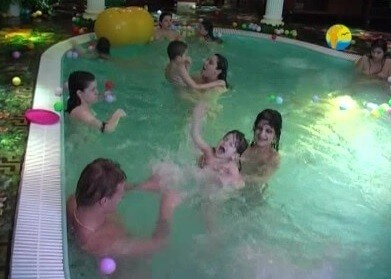 Naturist Freedom: Castle Fantasia - Clothing is a barrier for a nudist