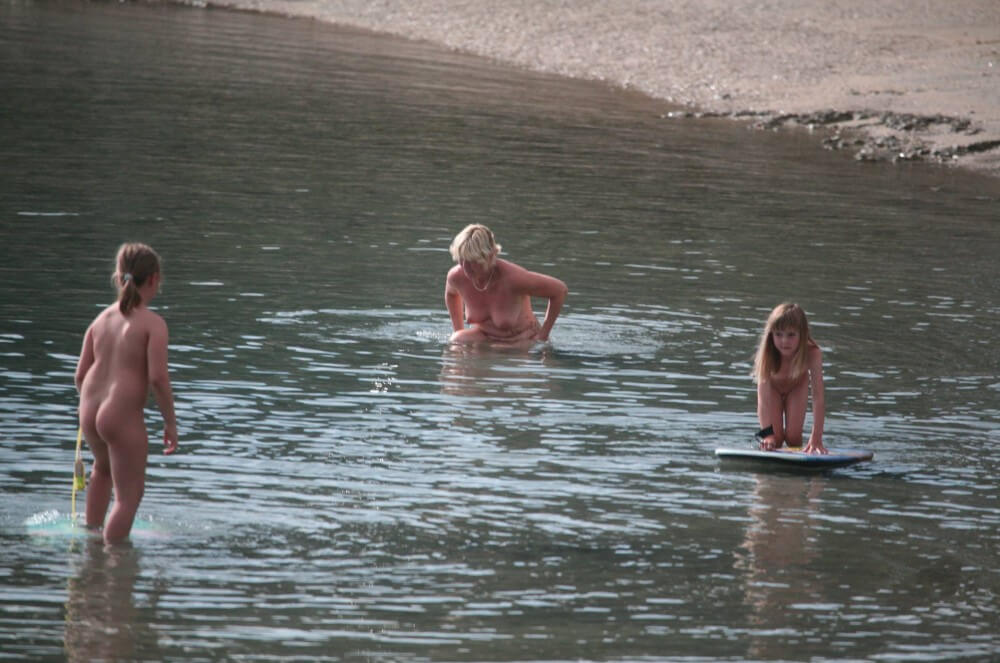 Naturism photo gallery # 14 - The True Golden Age of Naturism