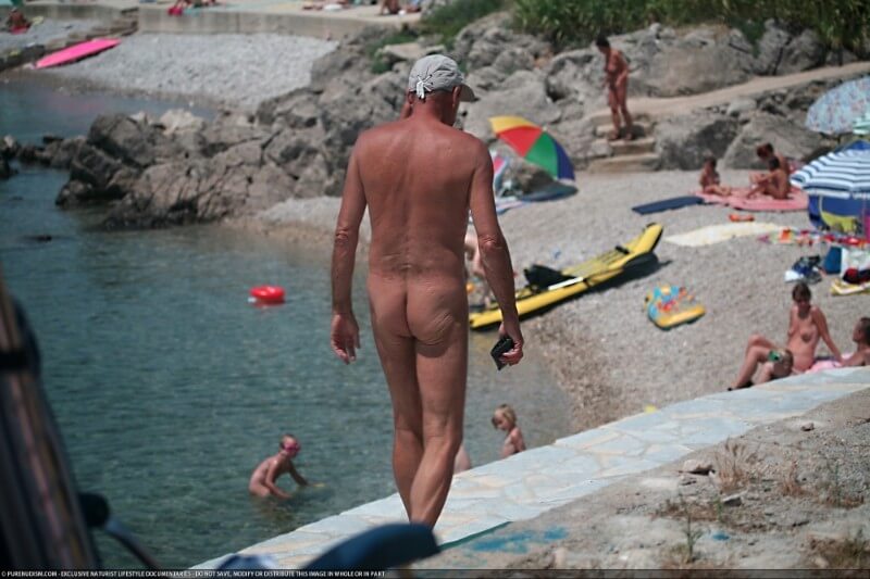 Nudist Shore Walking pics - The Impact of Naturism on Physical and Psycho-Emotional Health