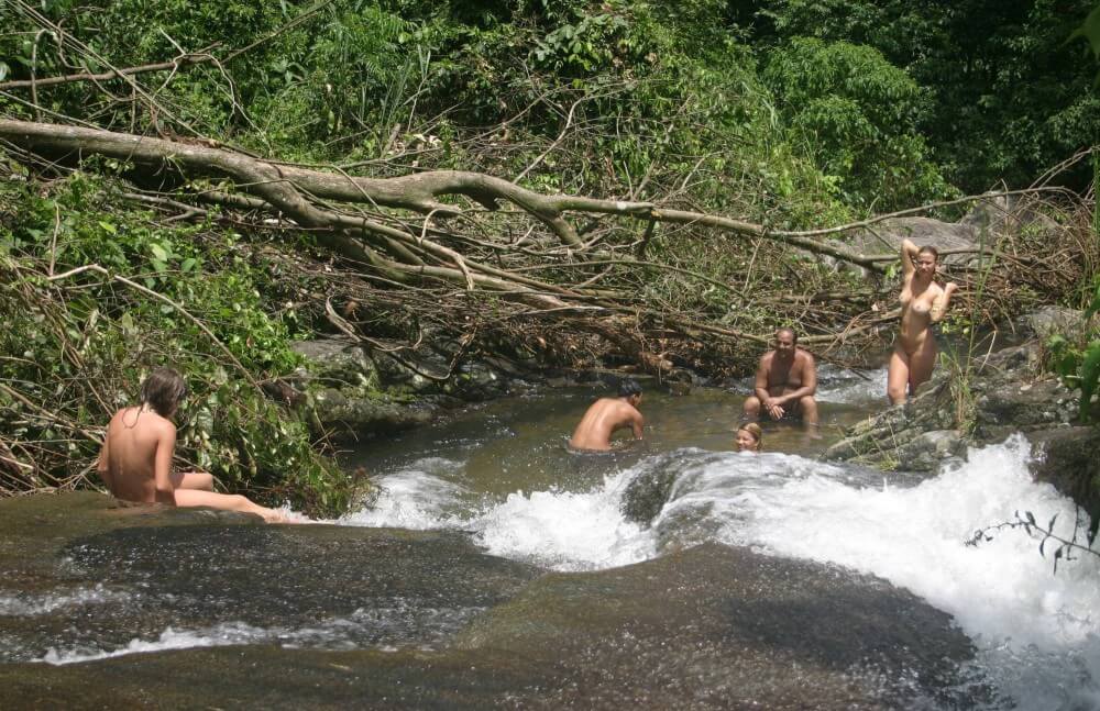 Brazilian Top of the Rivers photos - In naturism, sincerity and openness toward others are valued