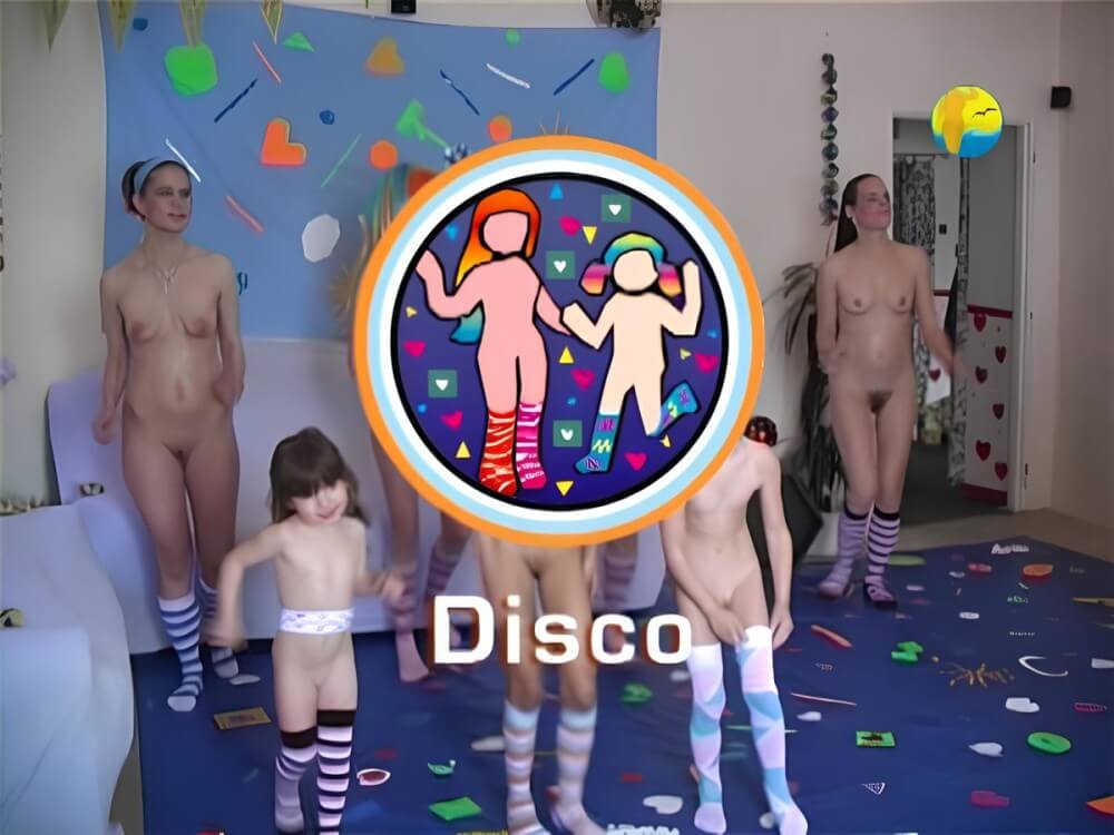 Naturism Freedom: Disco - Living together in nature is a hallmark of nudists