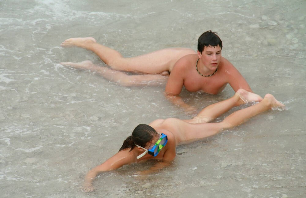 Wading In The Shallows pics - Complete Natural Nudity