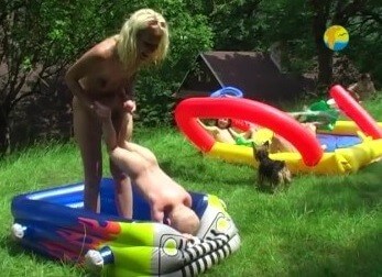 Naturist Freedom: Not only Skipping Ropes - The entire upper aristocracy practiced nudism