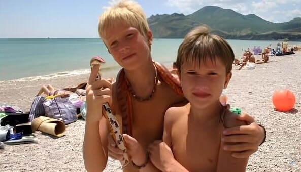 Premium Content # 23 - Naturists respect each other and those around them
