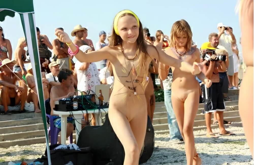 Nudist beauty contest photos - Living with joy and ease as part of the naturist and nudist lifestyle