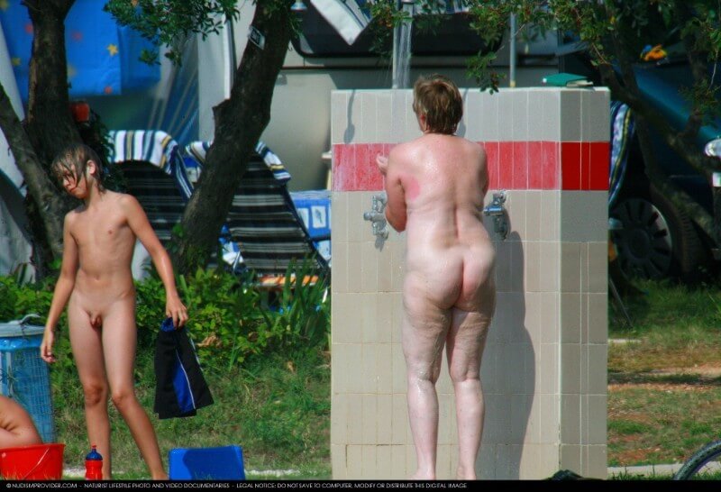 Covered in Towel Nudists-Boardwalk Biking - The pursuit of naturalness and freedom