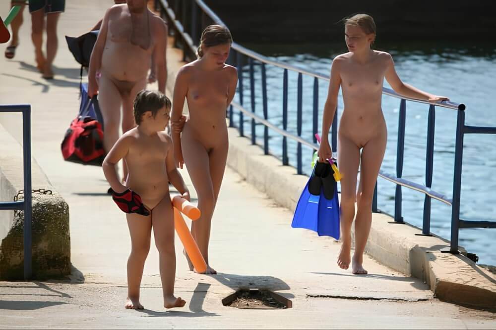 Naturism photo gallery # 11 - Naturists view nudity as a philosophy of life