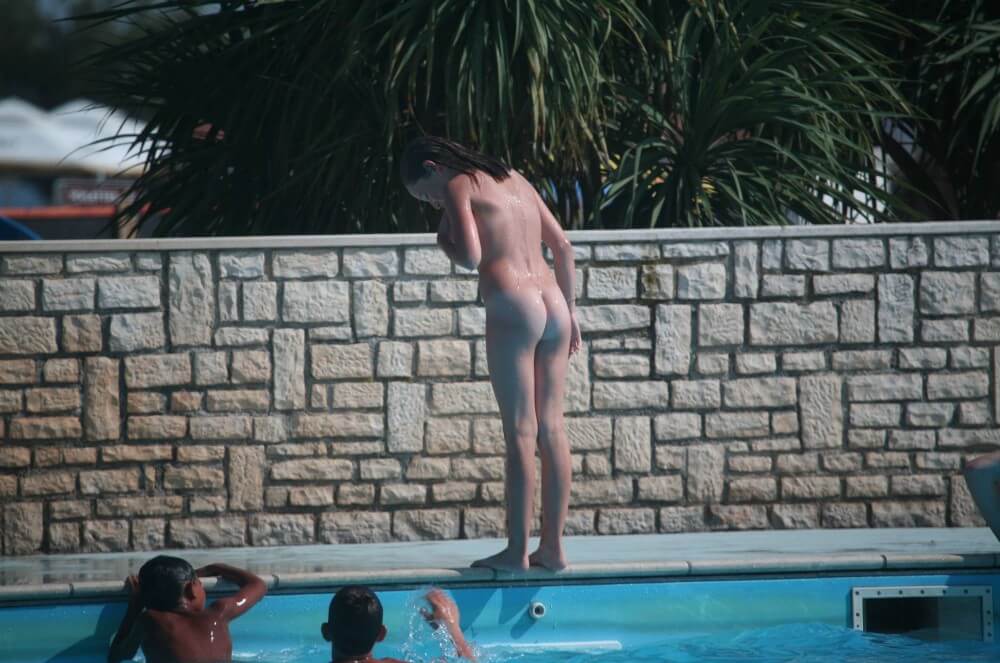 Naturist Pool-Side Singles pics - Human nature in its original form