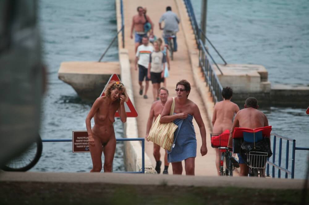 Crete FKK Bridge Crossing photos - Nudity helps us better understand ourselves and the world around us