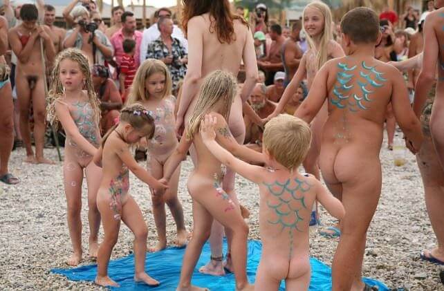 Large photo gallery nudism - In naturism, people are equal regardless of circumstances
