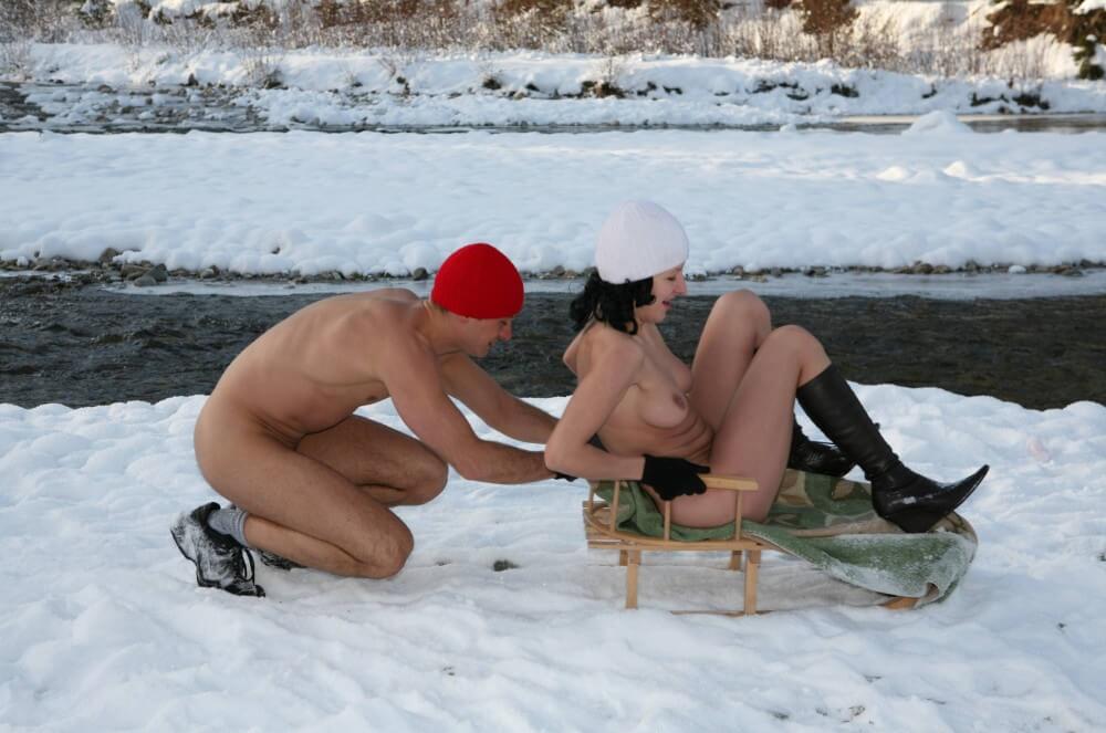Naturist Girl Snow Day Couples Sled pics - Family nudism in the 21st century