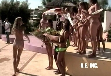 Jr. Miss Pageant 2001 FR - Wearing less clothing is fashionable