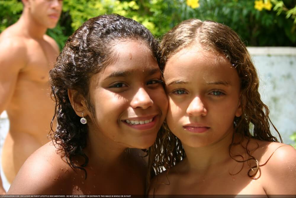 Tropical Naturism gallery - Naturism teaches respect and love for the natural world