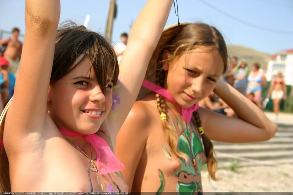 Premium Content # 25 - What Is Naturist Tourism and How Is It Evolving?