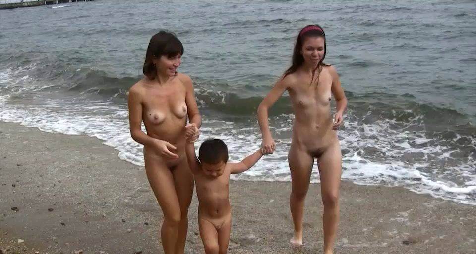 Land and Sea Naturism vol 1 - Nudism in the Modern World