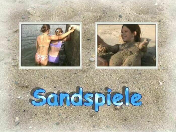 Naturistin: Sandspiele - Freedom of choice is important for anyone who wishes to become a naturist