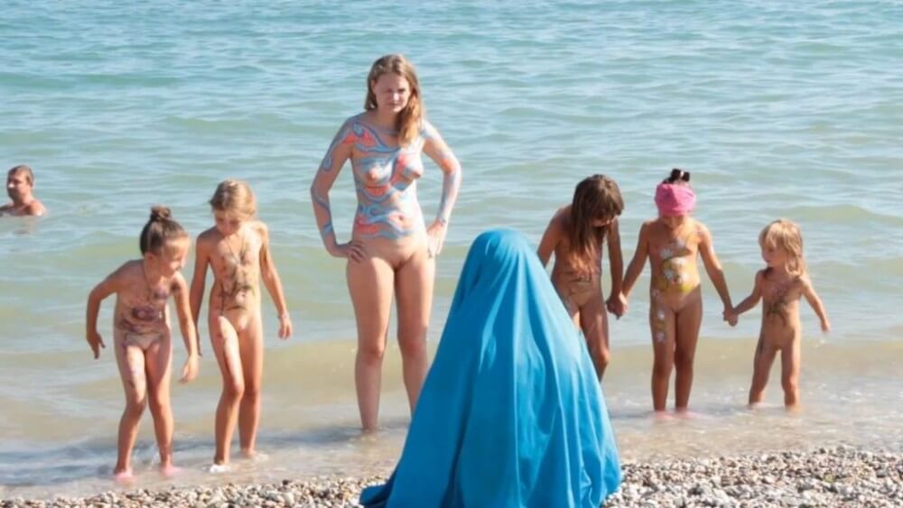 Neptune Day Full HD - Ordinary people as naturists