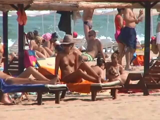 Beaches of solar Bulgaria - They value respect for nature and the fully naked body