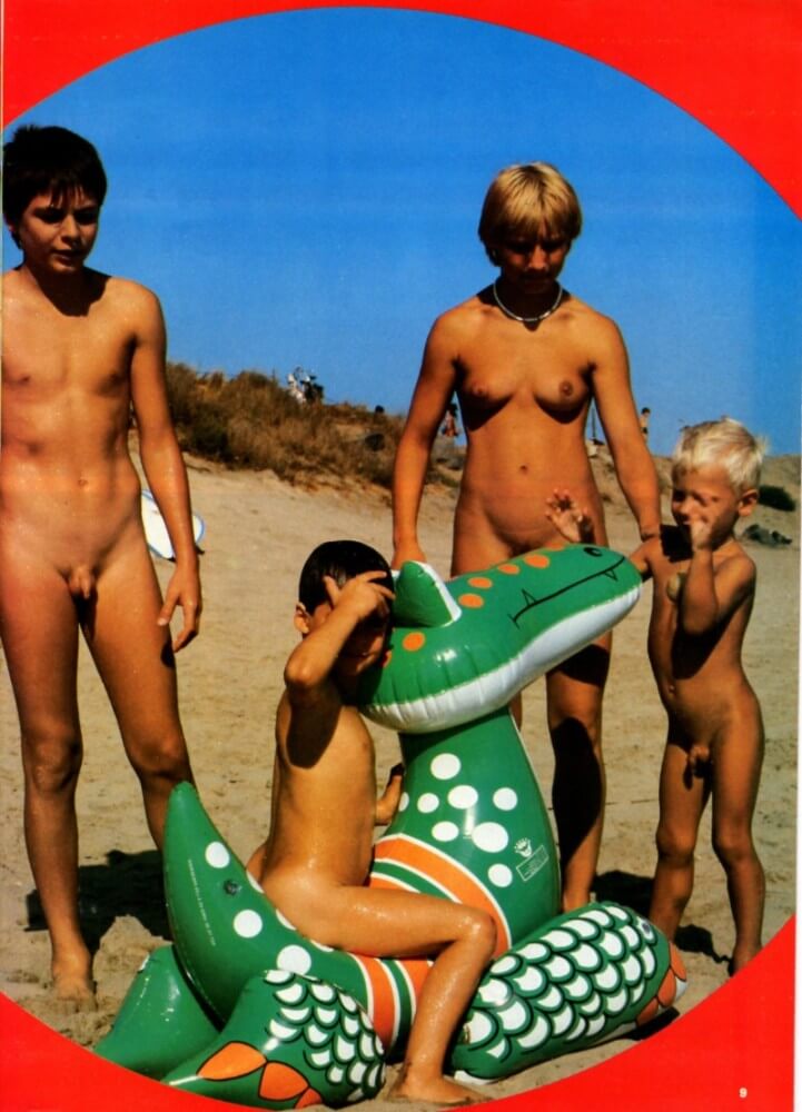 Jung und Frei Nr 15 - Living together in nature is a hallmark of nudists