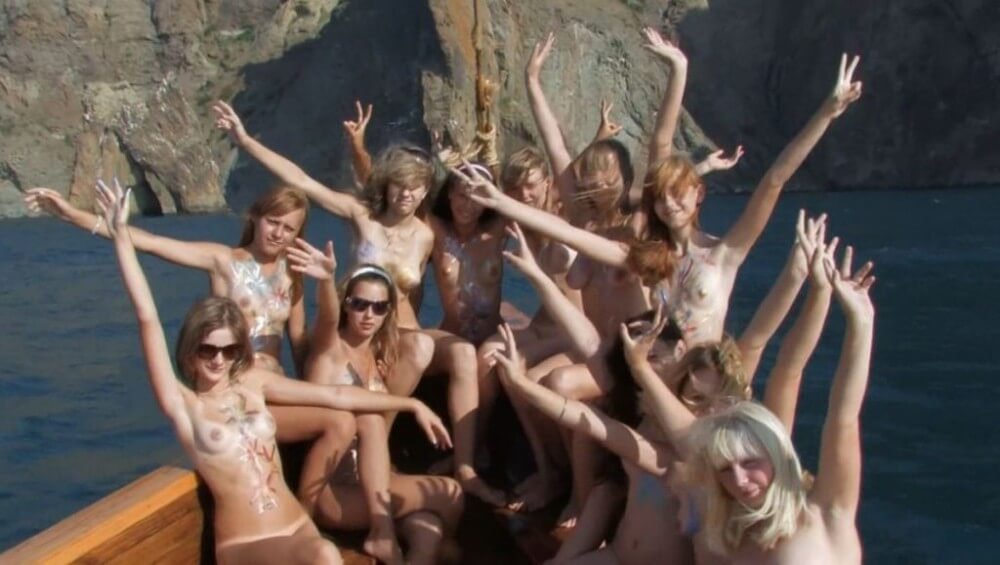 Nudist Girls Boat Cruise Full HD - Freedom of choice allows one to be oneself and to be a naturist
