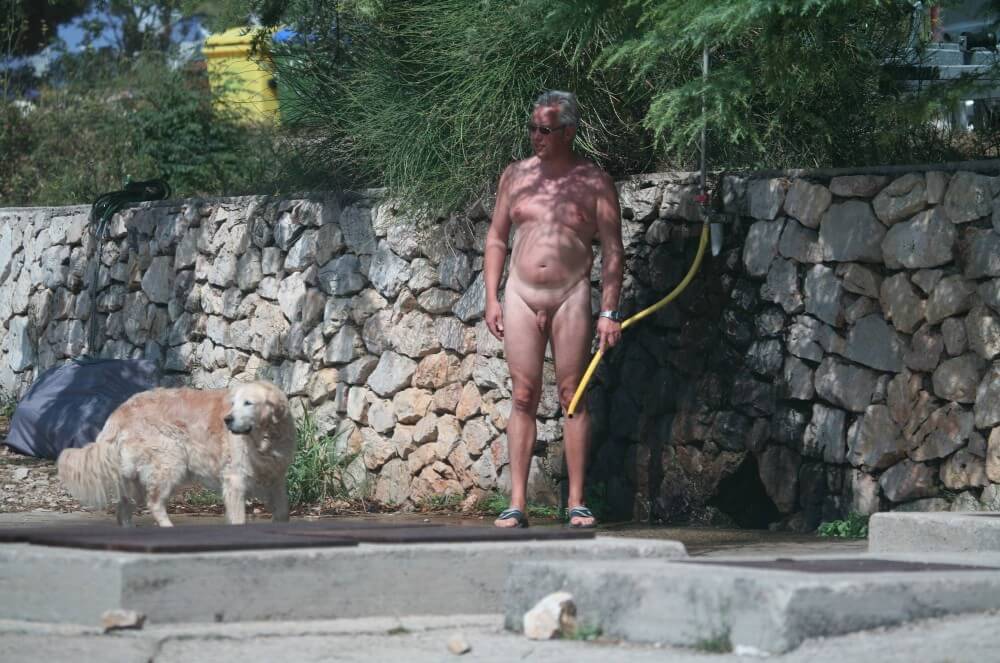 Shower-Wall Bath Parents pics - Naturists value tranquility and peace