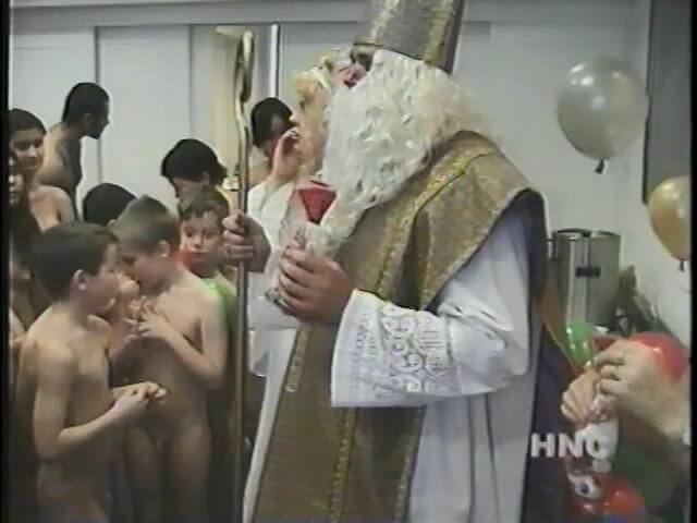 Helios Natura: Grandmas Christmas Party - Nature is considered the bodys natural clothing